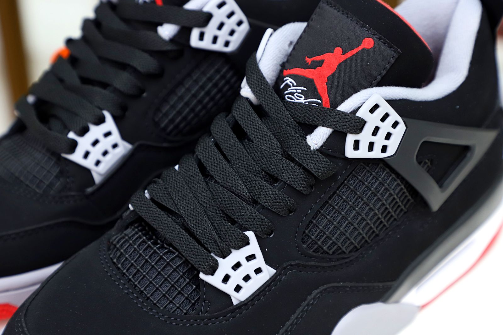 AIR JORDAN 4 RETRO OG BRED 2019