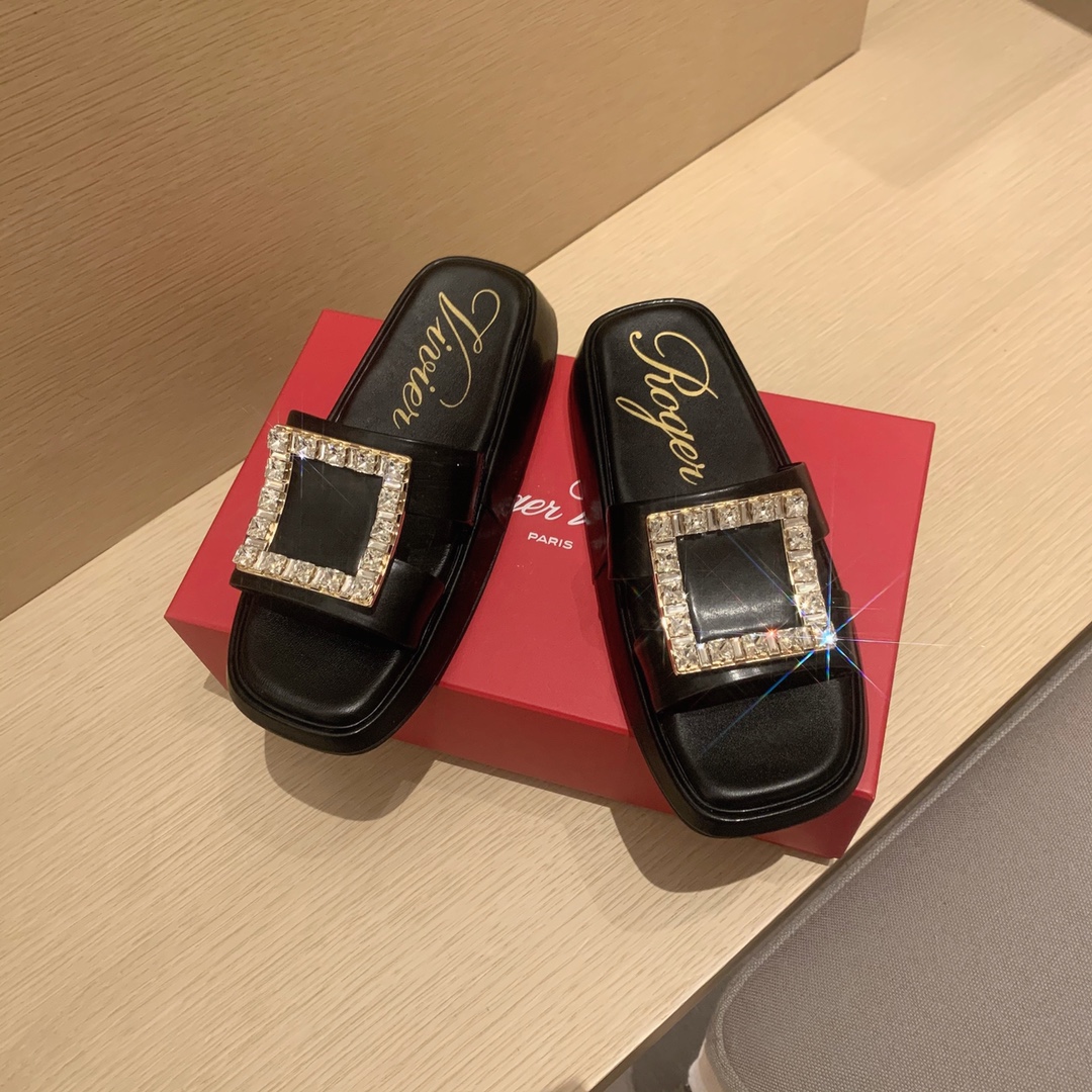 Roger Vivier | 𝟐𝟎𝟐𝟏/𝐒𝐒 𝐧𝐞𝐰 RV Top Edition Diamond Buckle Slippers Swarovski Crystal Diamonds