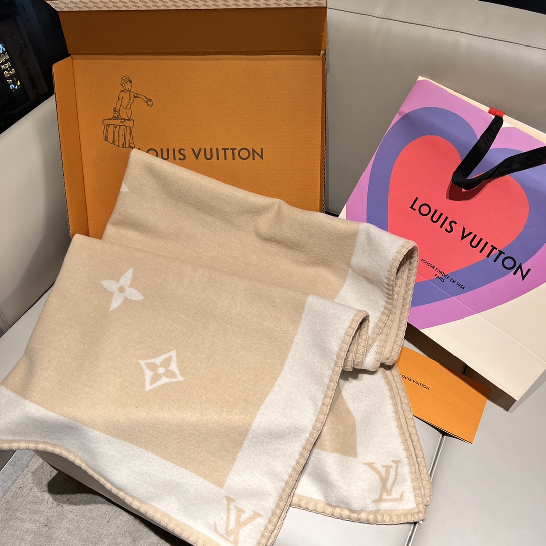 𝐋𝐨𝐮𝐢𝐬 𝐕𝐮𝐢𝐭𝐭𝐨𝐧 