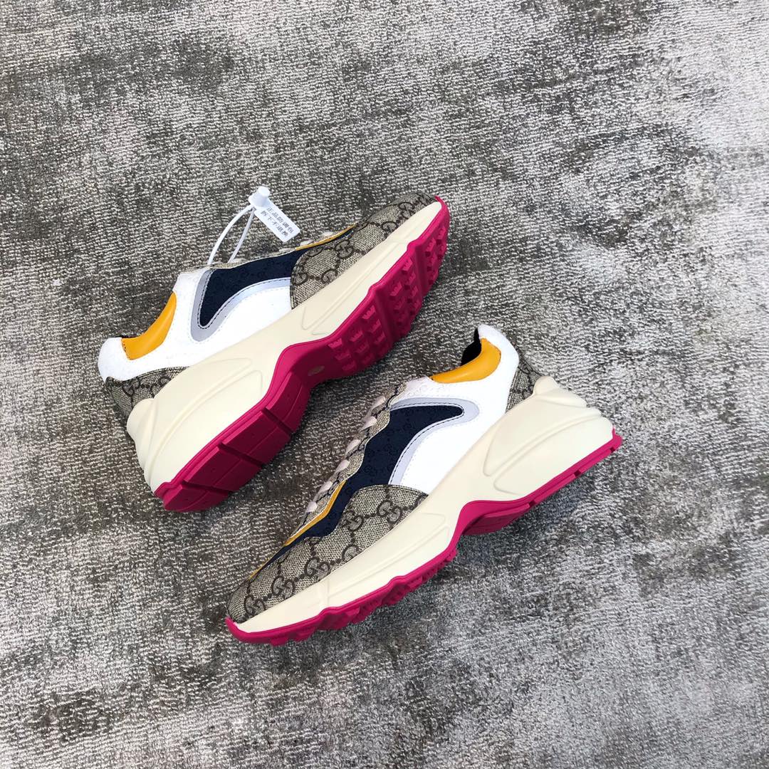 Gucci canvas cowhide interspersed with pink leather stripes trimmed poppet shoes pink spelling