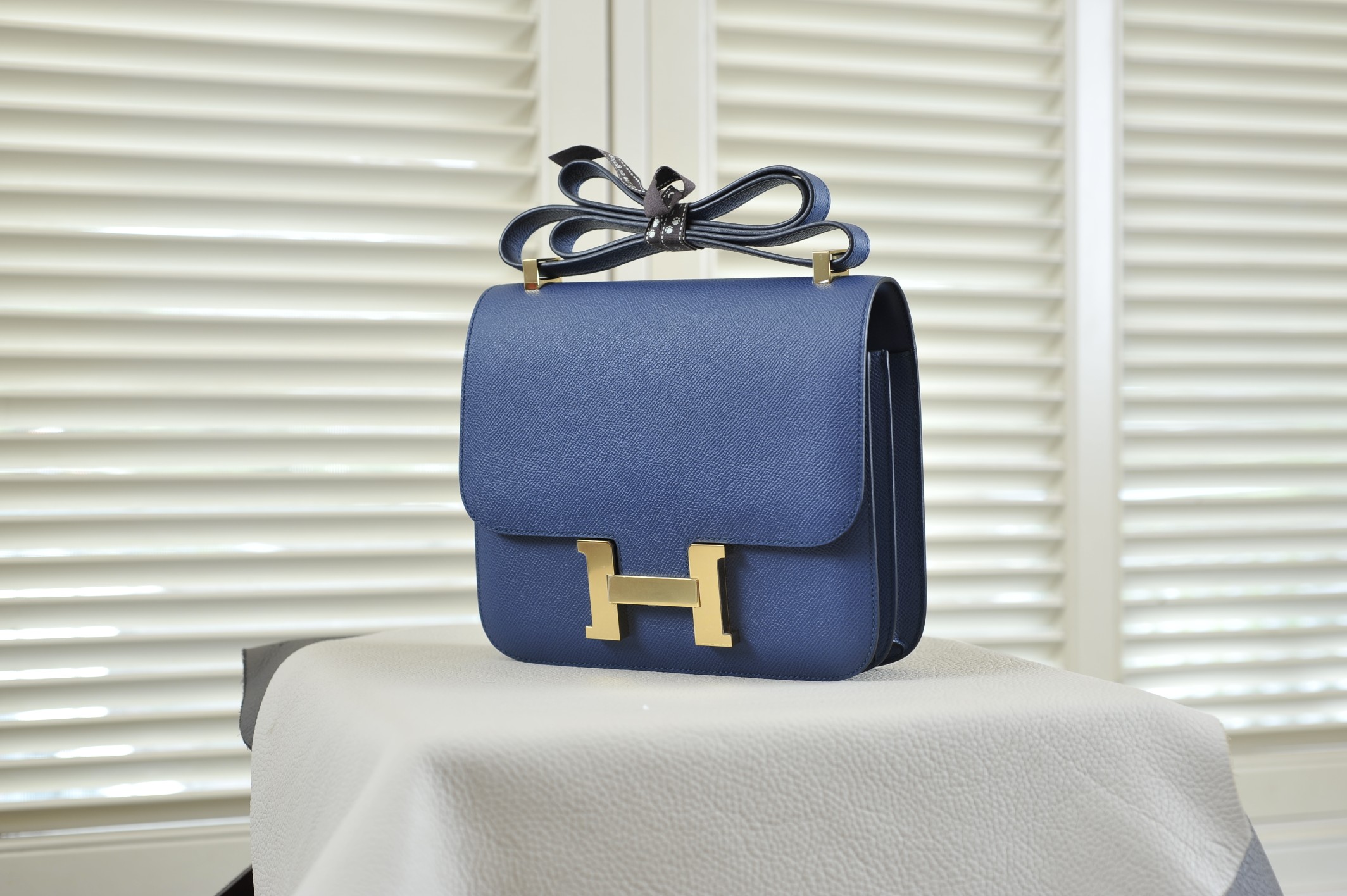 Kangkang 24 deep blue gold buckle epsom leather