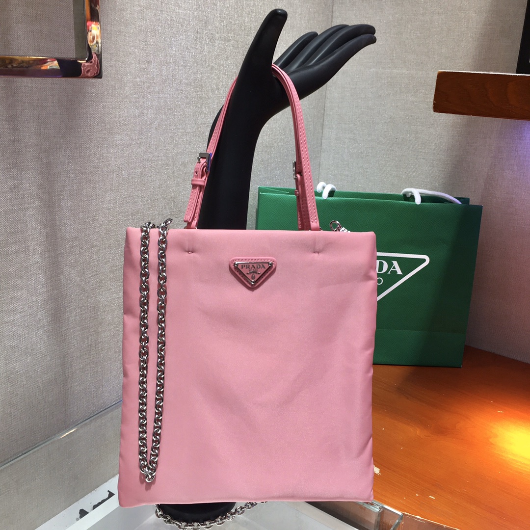 𝐏𝐑𝐀𝐃𝐀 New handbag 1BA252