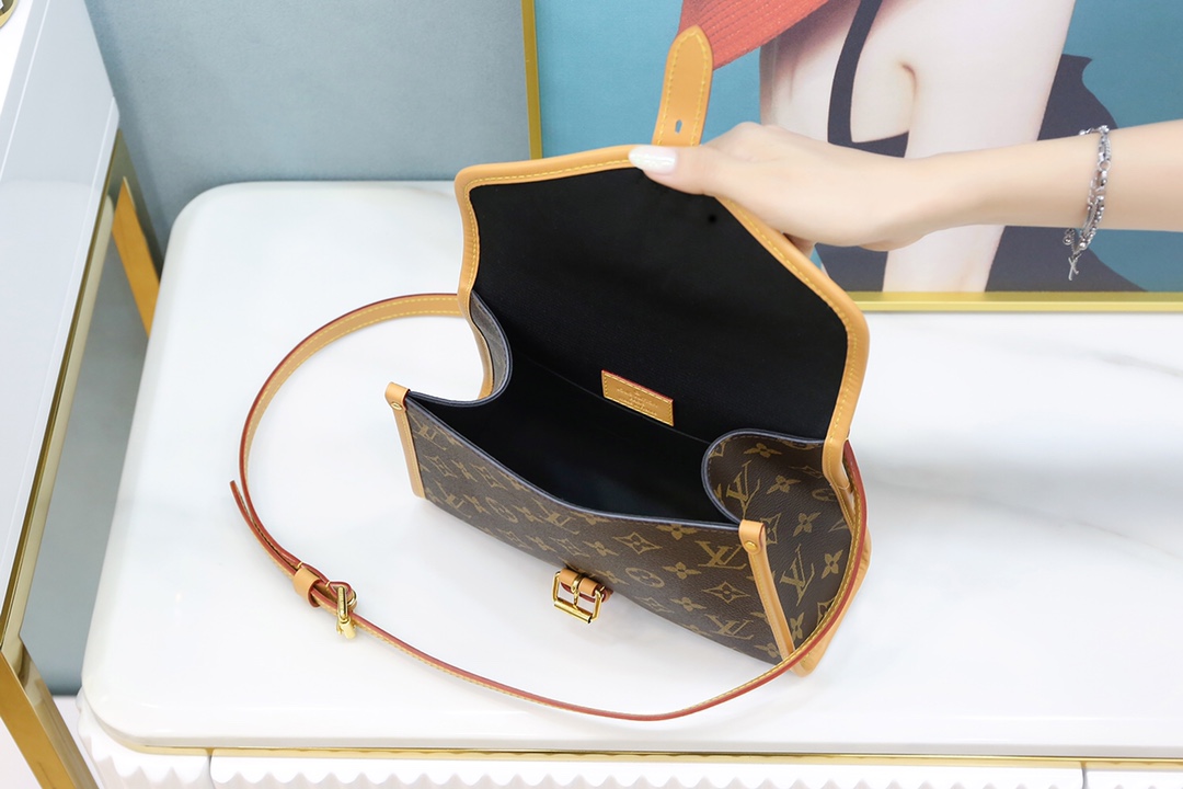 Louis Vuitton 𝐈𝐕𝐘French original material 🇫🇷All steel original hardware M44919