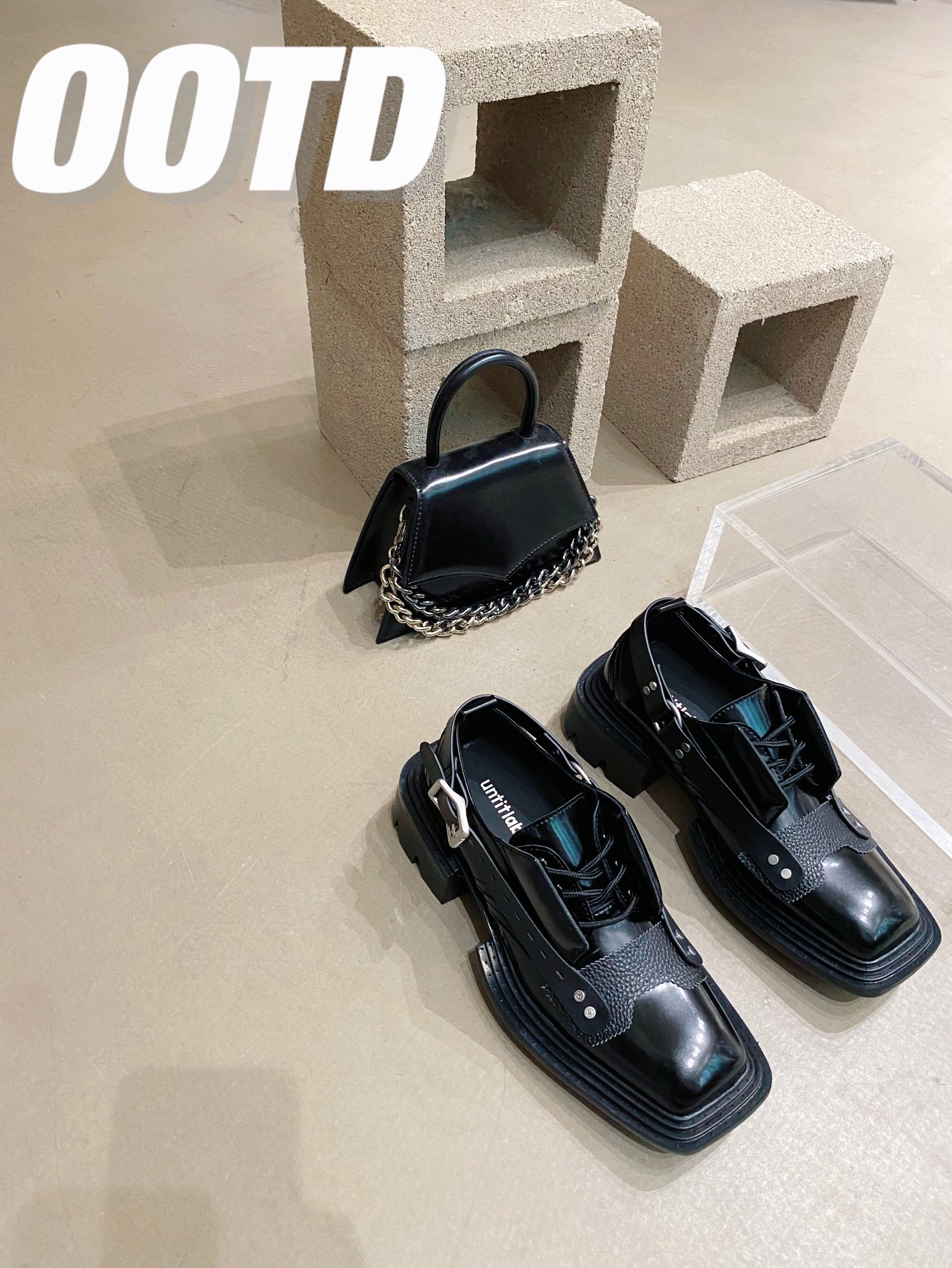 Untitlab 𝟐𝟎𝟐𝟏/𝐒𝐒 𝐧𝐞𝐰 Niche Louboutins Customized cowhide upper Sheepskin lining