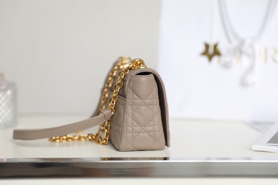 [DlOR CARO] Brown soft cow leather rattan check DR- 581