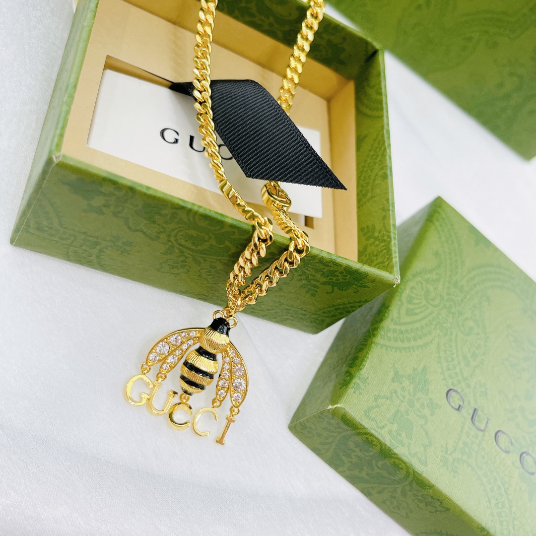 𝐆𝐮𝐜𝐜𝐢 necklace