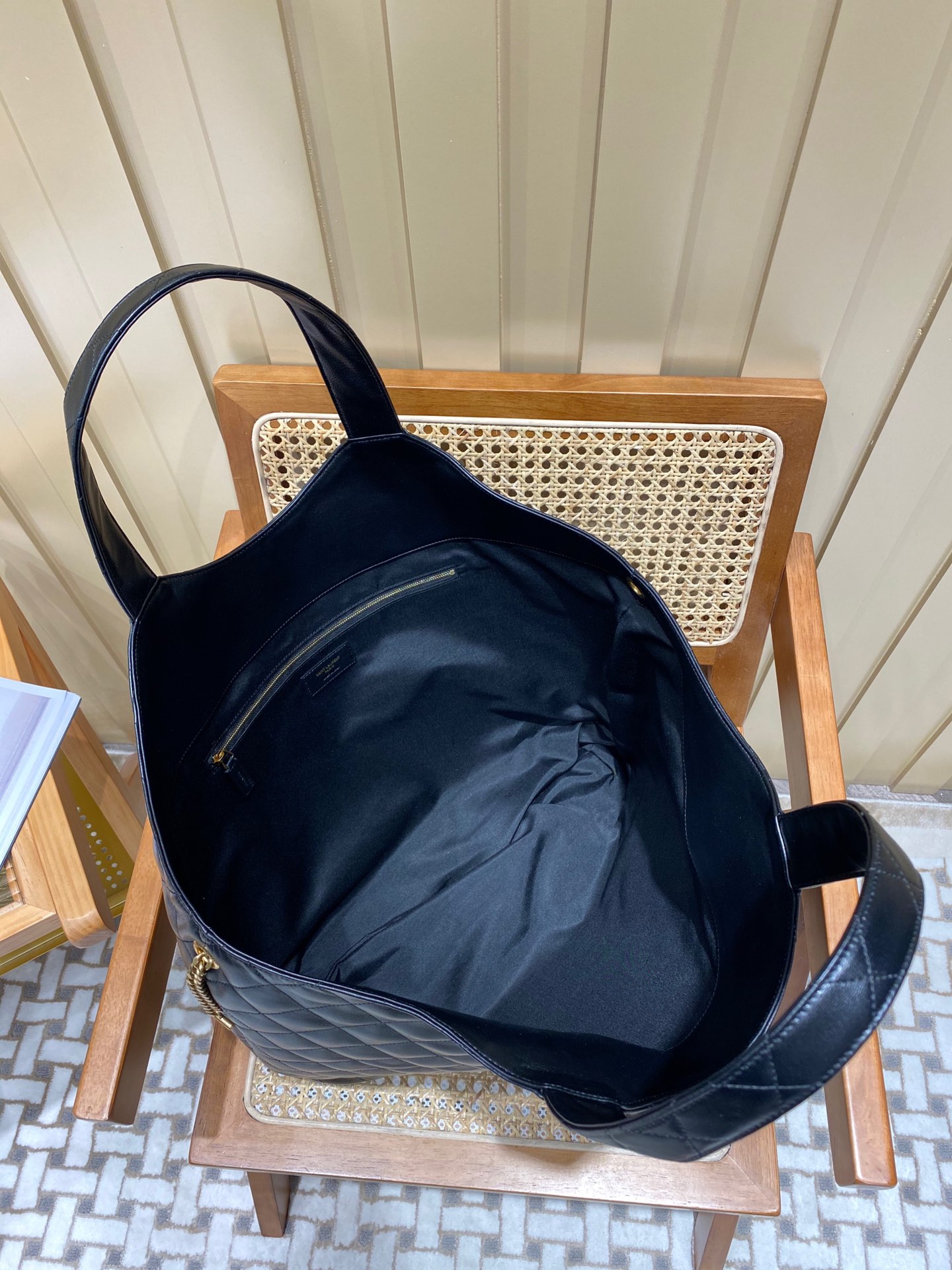 SAINT LAURENT 𝗜𝗖𝗔𝗥𝗘 #698651 original leather