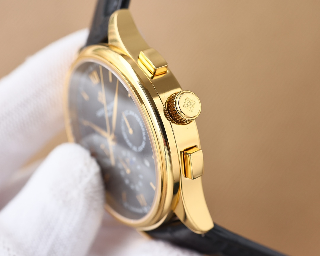 Patek Philippe has a unique dial