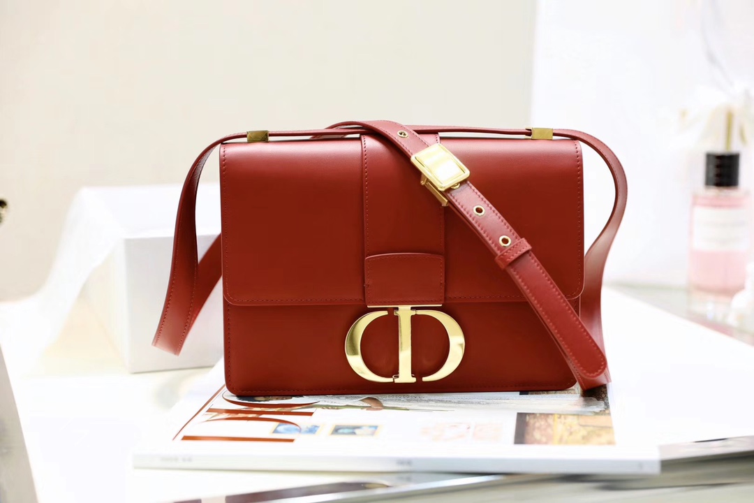 Montaigne Vintage Red