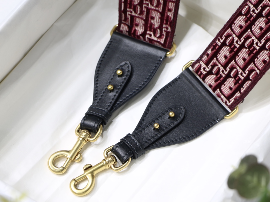 Dior date red D Oblique velvet shoulder strap