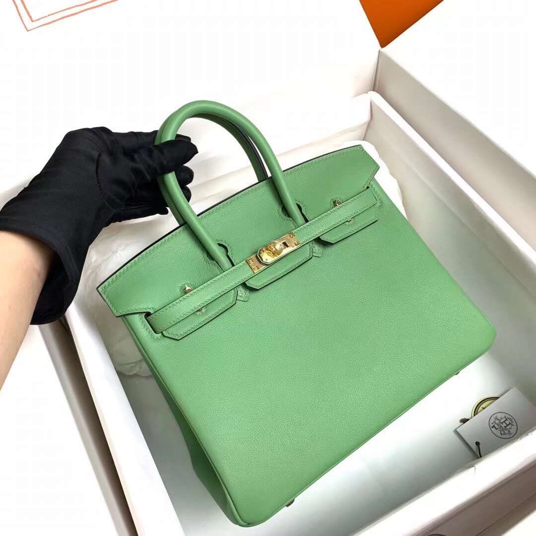 Birkin 25cm 3I Vert Criquet Avocado green 🥑 Gold buckle with silver clasp Original swift calfskin Beeswax thread handmade