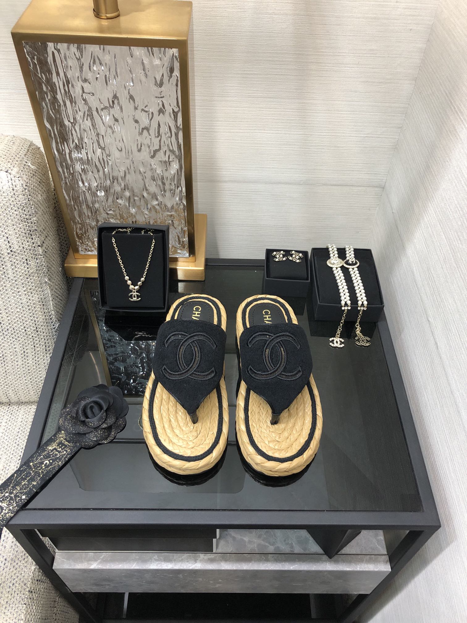 CHANEL 2022 knitted flip-flops fashionable and versatile series Imported custom towel fabric