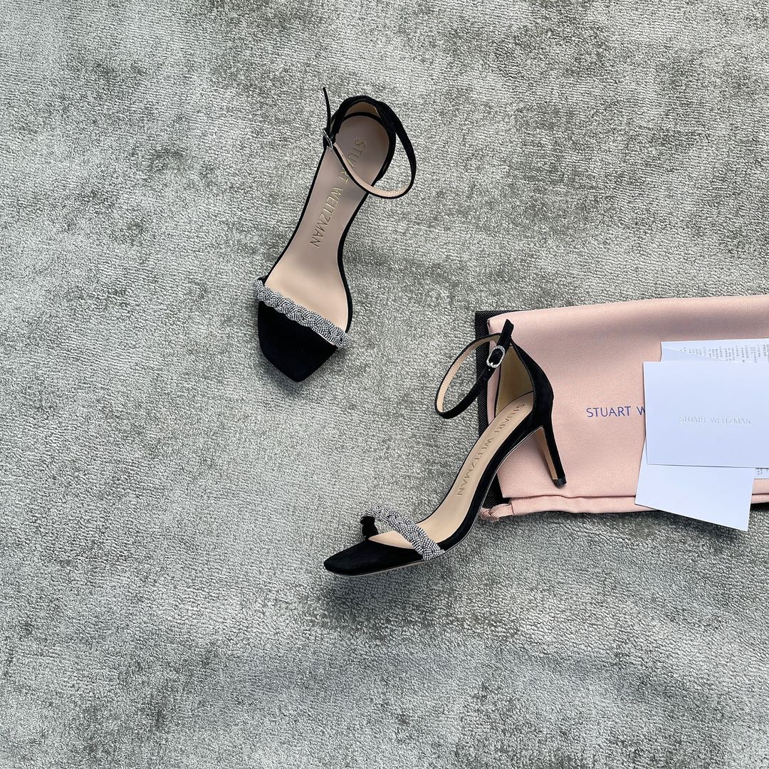 Stuar*t weitzma*n sandals