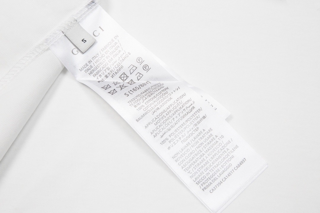 Gucci English letters T-shirt