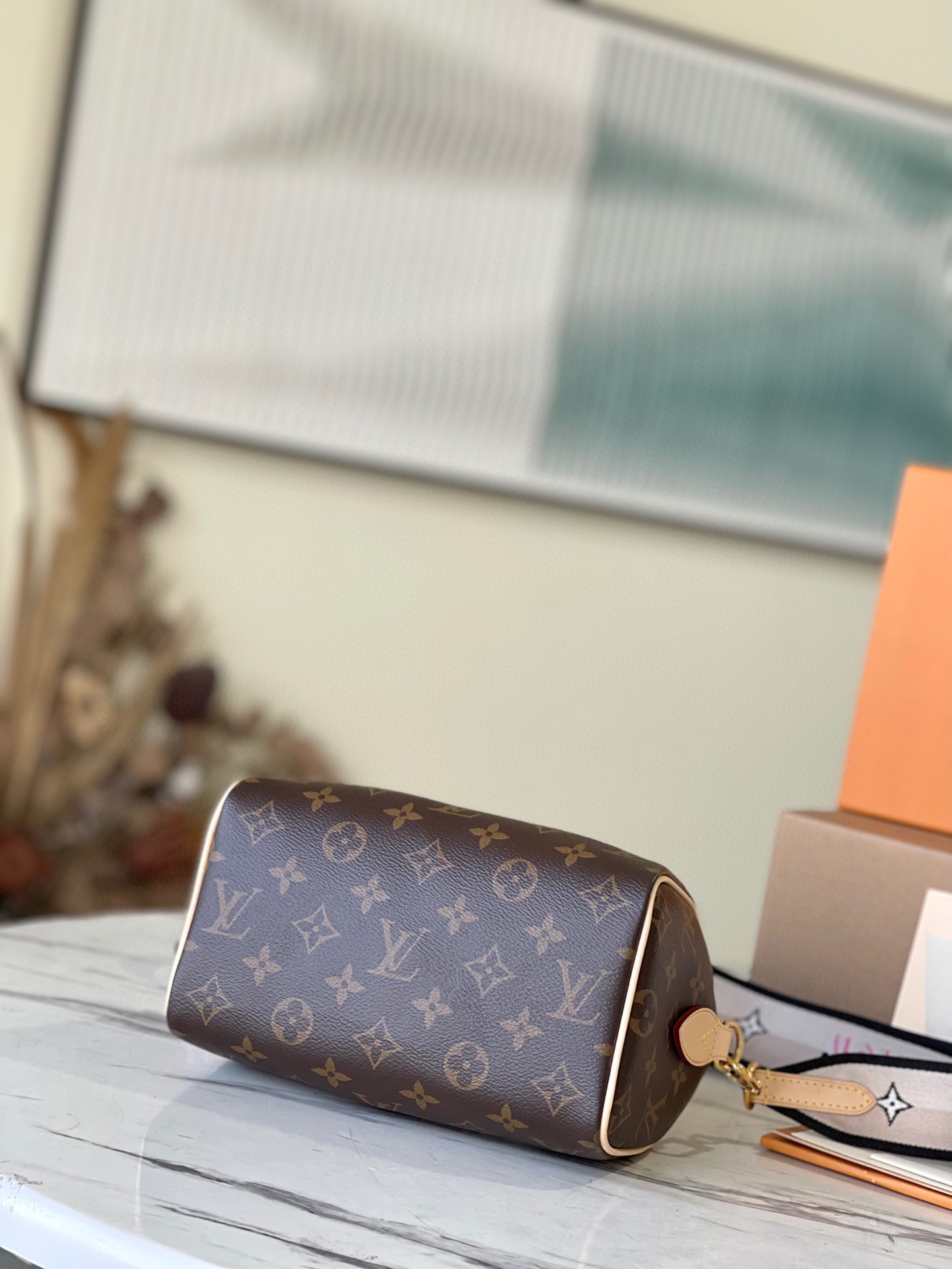 𝐋𝐎𝐔𝐈𝐒 𝐕𝐔𝐈𝐓𝐓𝐎𝐍    M45957