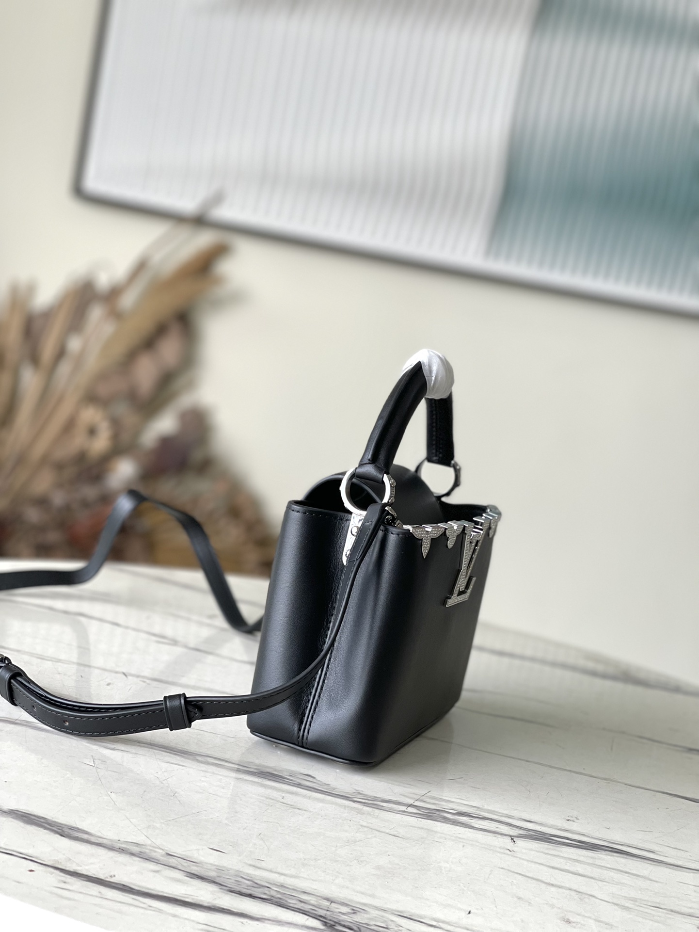 𝐋𝐎𝐔𝐈𝐒 𝐕𝐔𝐈𝐓𝐓𝐎𝐍   M51783