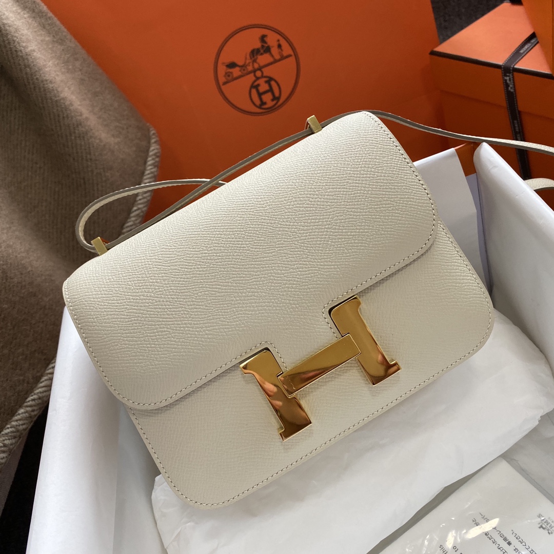 Constance19 epsom leather milkshake white gold buckle