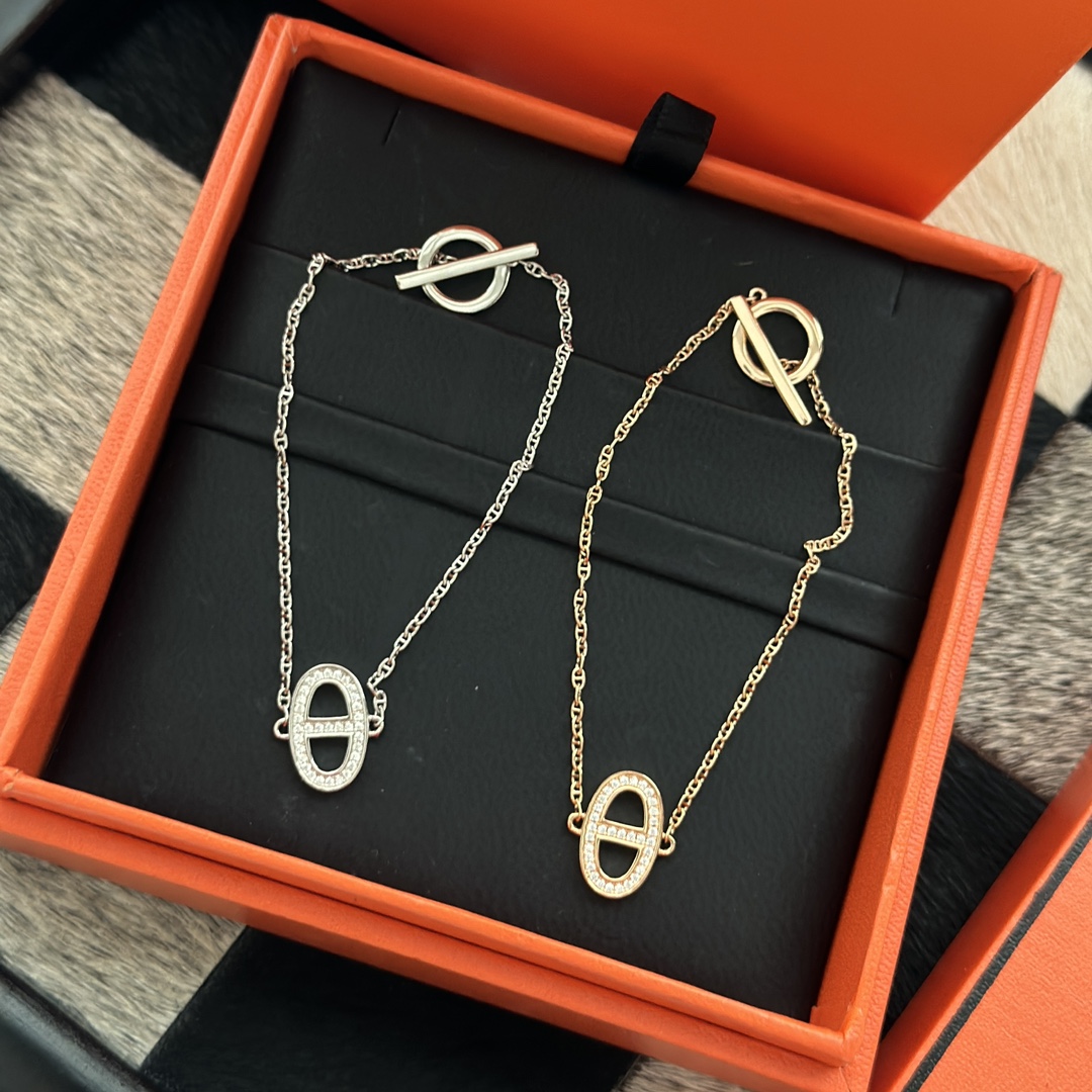 Hermes bracelet