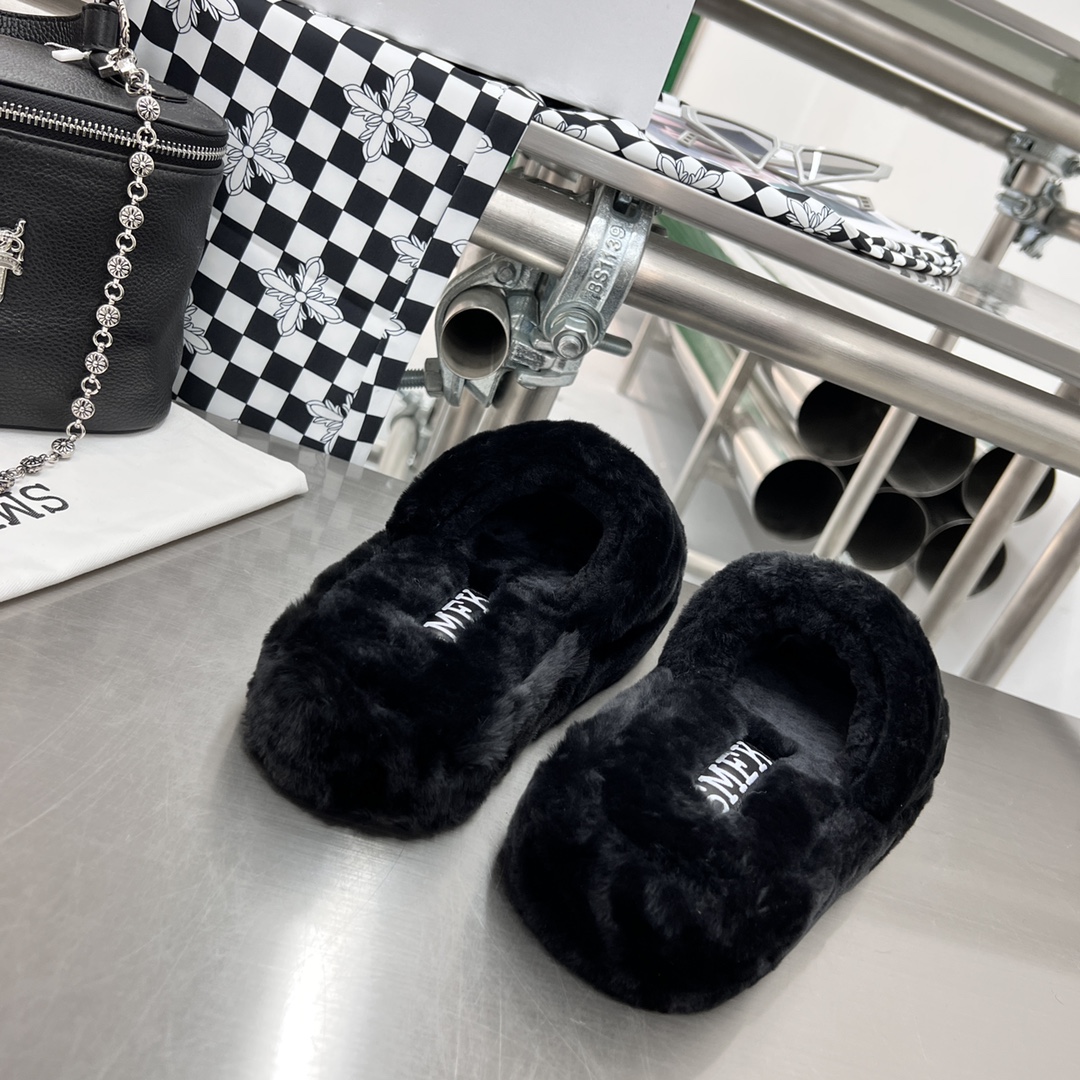 𝐒𝐌𝐅𝐊｜𝟐𝟎𝟐𝟐/𝐒𝐒 𝐧𝐞𝐰 Thick sole woolen slippers Sheepskin padded feet logo clearly visible Customized rubber non-slip outsole