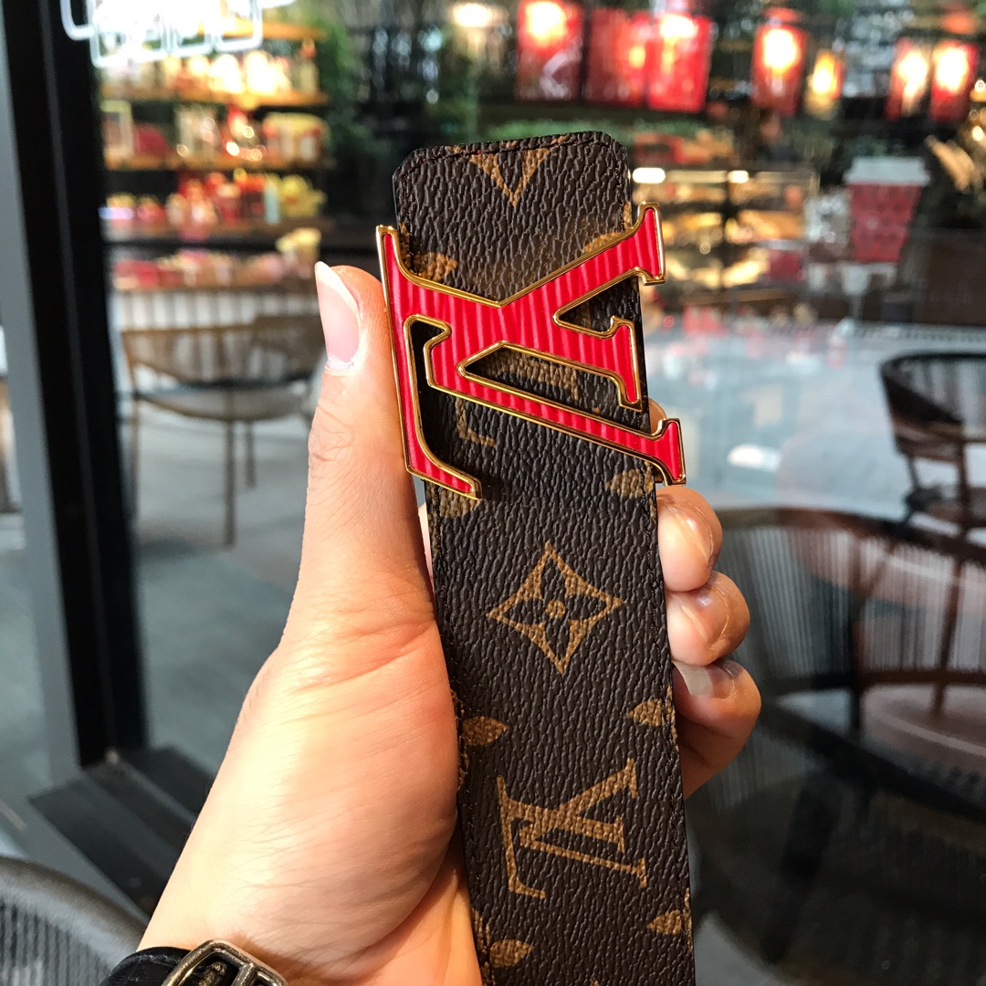 LOUIS VUITTO 40MM REVERSIBLE BELT