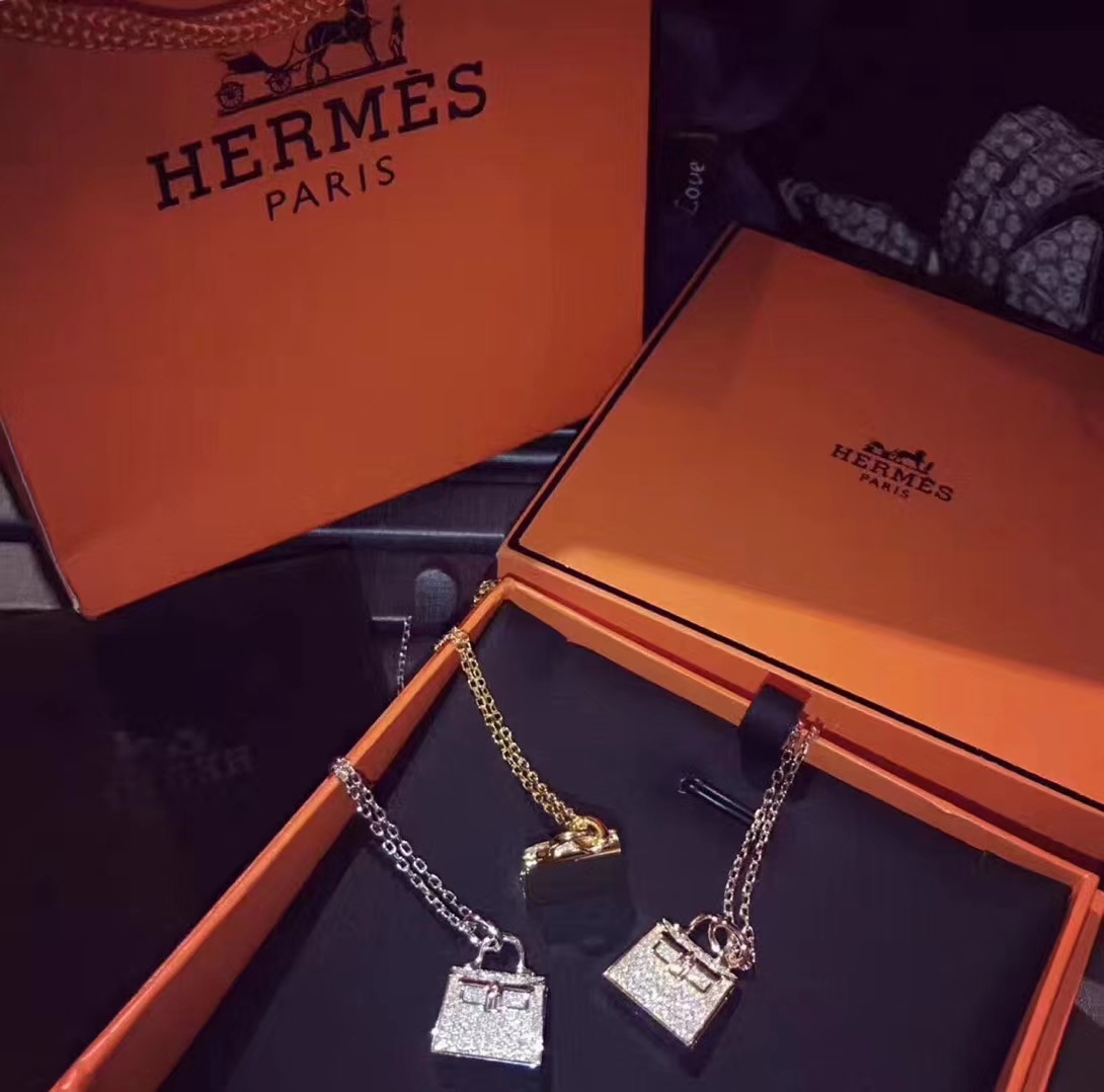 Hermes necklace