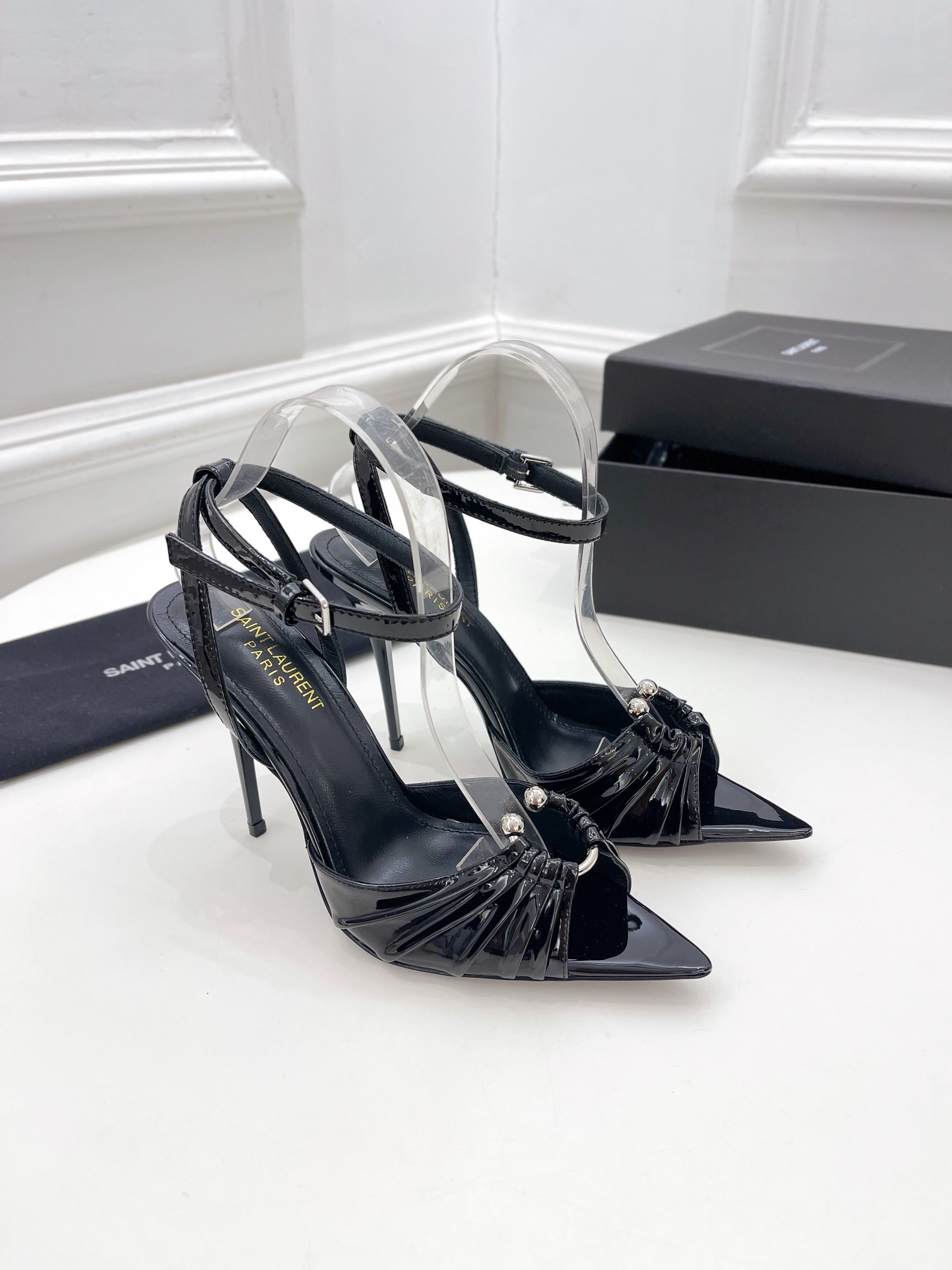 𝙎𝙖𝙞𝙣𝙩 𝙇𝙖𝙪𝙧𝙚𝙣𝙩 | 𝟐𝟎𝟐𝟏/𝐒𝐒 𝐧𝐞𝐰 YSL｜Roland 2022/fw early spring new baked high heels