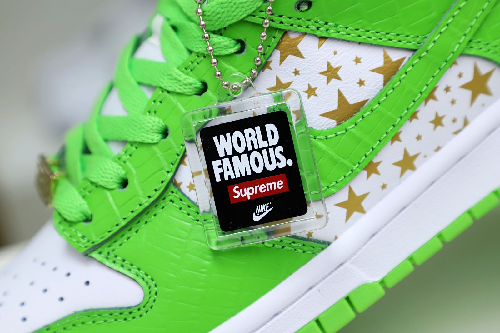 Supreme x Nike SB Dunk Low Mean Green