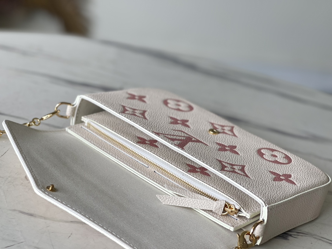 𝐋𝐎𝐔𝐈𝐒 𝐕𝐔𝐈𝐓𝐓𝐎𝐍    M82047