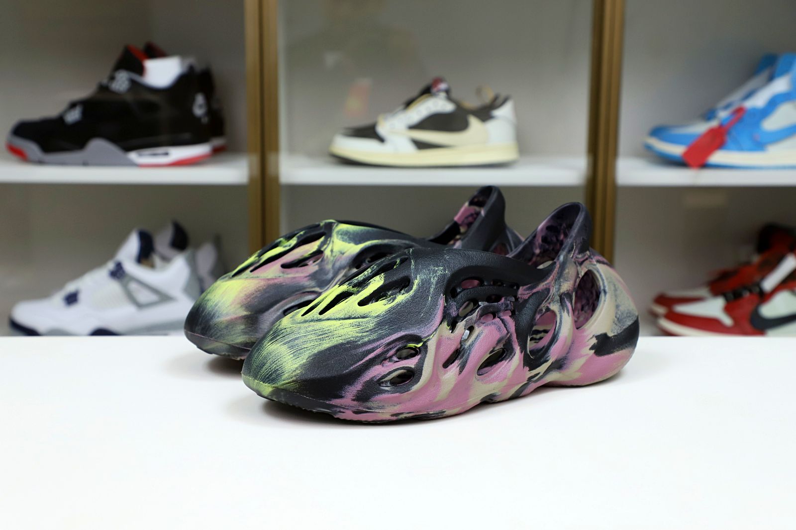 YEEZY FOAM RUNNER MX CARBON 2022 (IG9562)