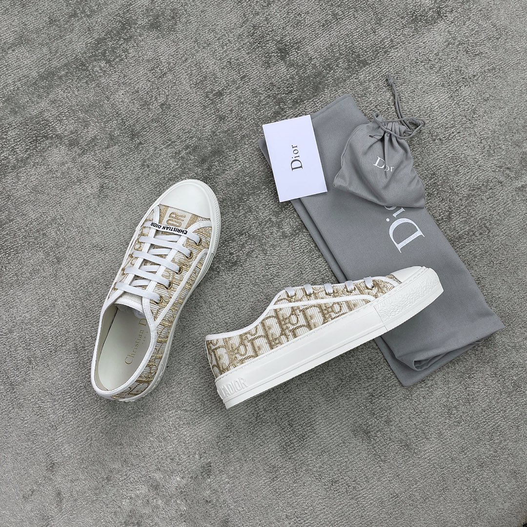 DIOR Antique Style Cloth Shoes Gold Full electric embroidery Water-dyed sheepskin lining Private moulded outsole