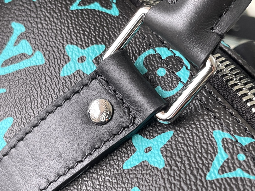 𝐋𝐎𝐔𝐈𝐒 𝐕𝐔𝐈𝐓𝐓𝐎𝐍     M21938