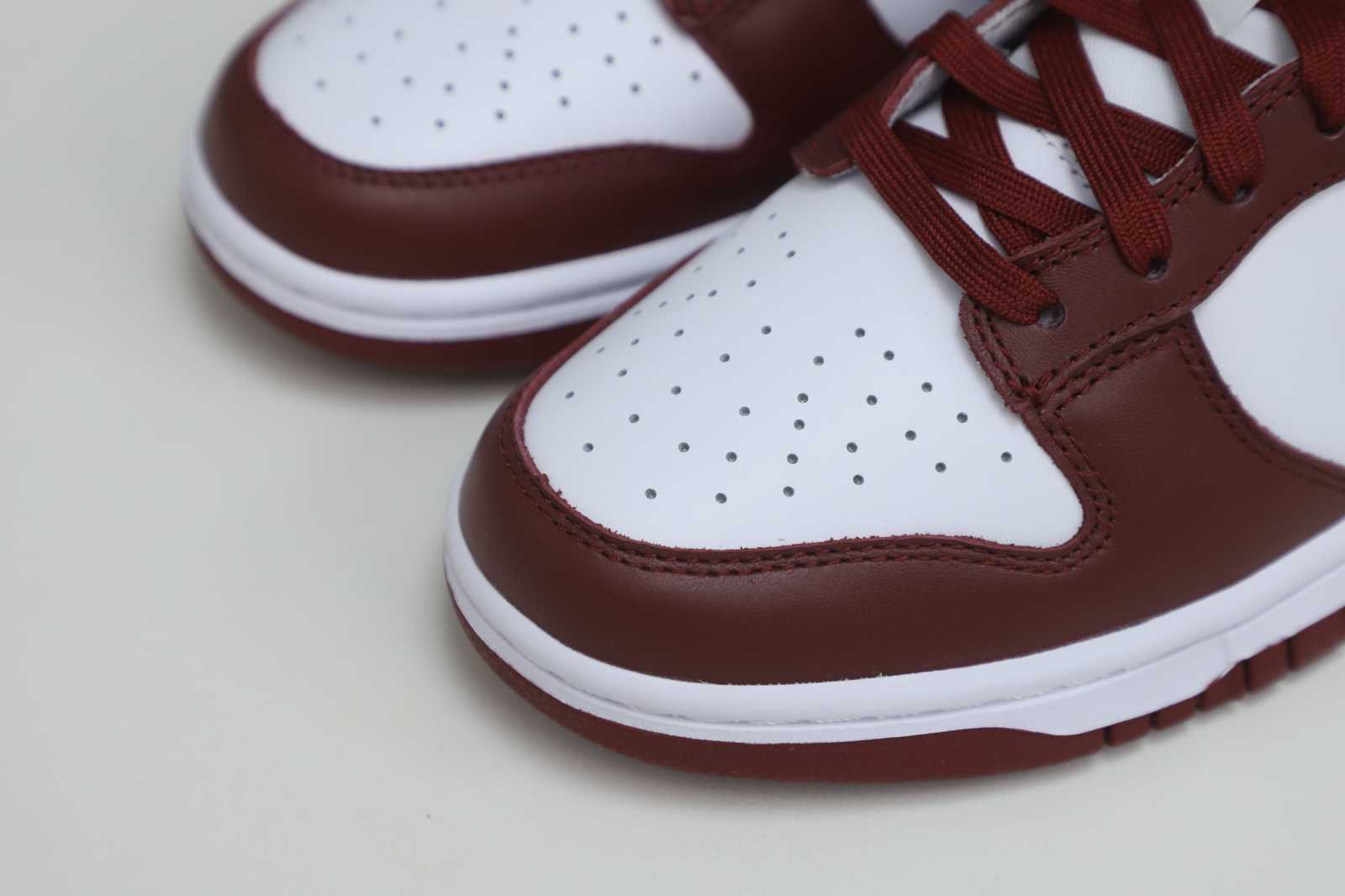 Nike Dunk LowRetro Team Red