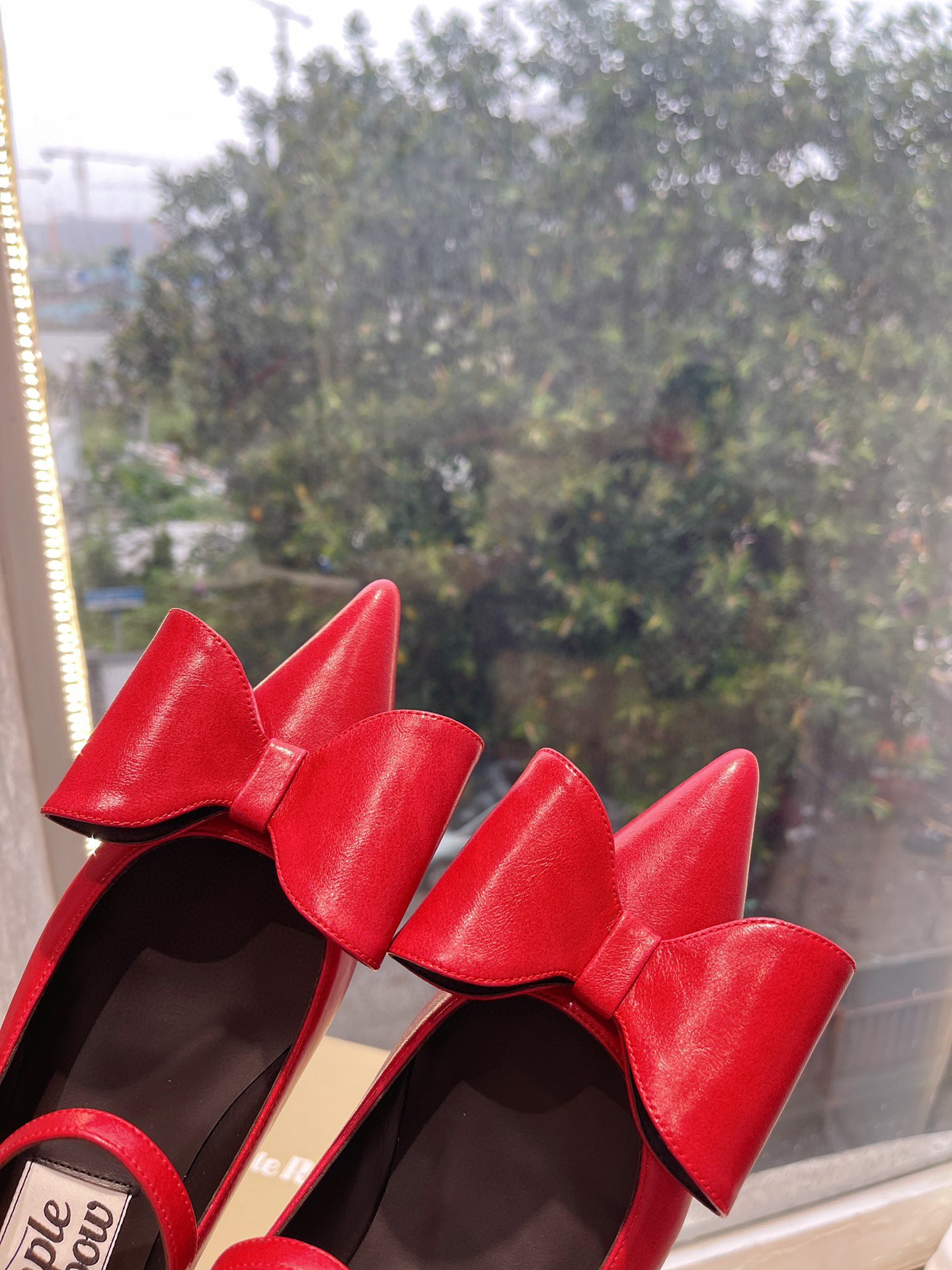 𝐒𝐌𝐅𝐊｜𝟐𝟎𝟐𝟐/𝐒𝐒 𝐧𝐞𝐰 The latest spring and summer models pointed bow Mary Jane retro and fashionable niche series