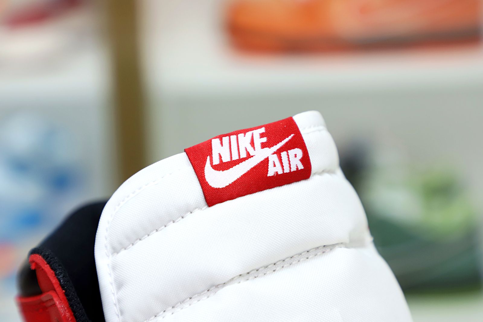 AIR JORDAN 1 RETRO HIGH OG CHICAGO 2015