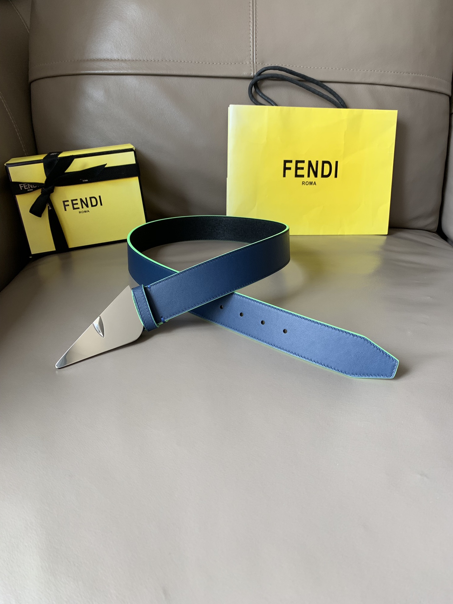 FENDI new embroidery    belt ✌️FF pattern wide belt