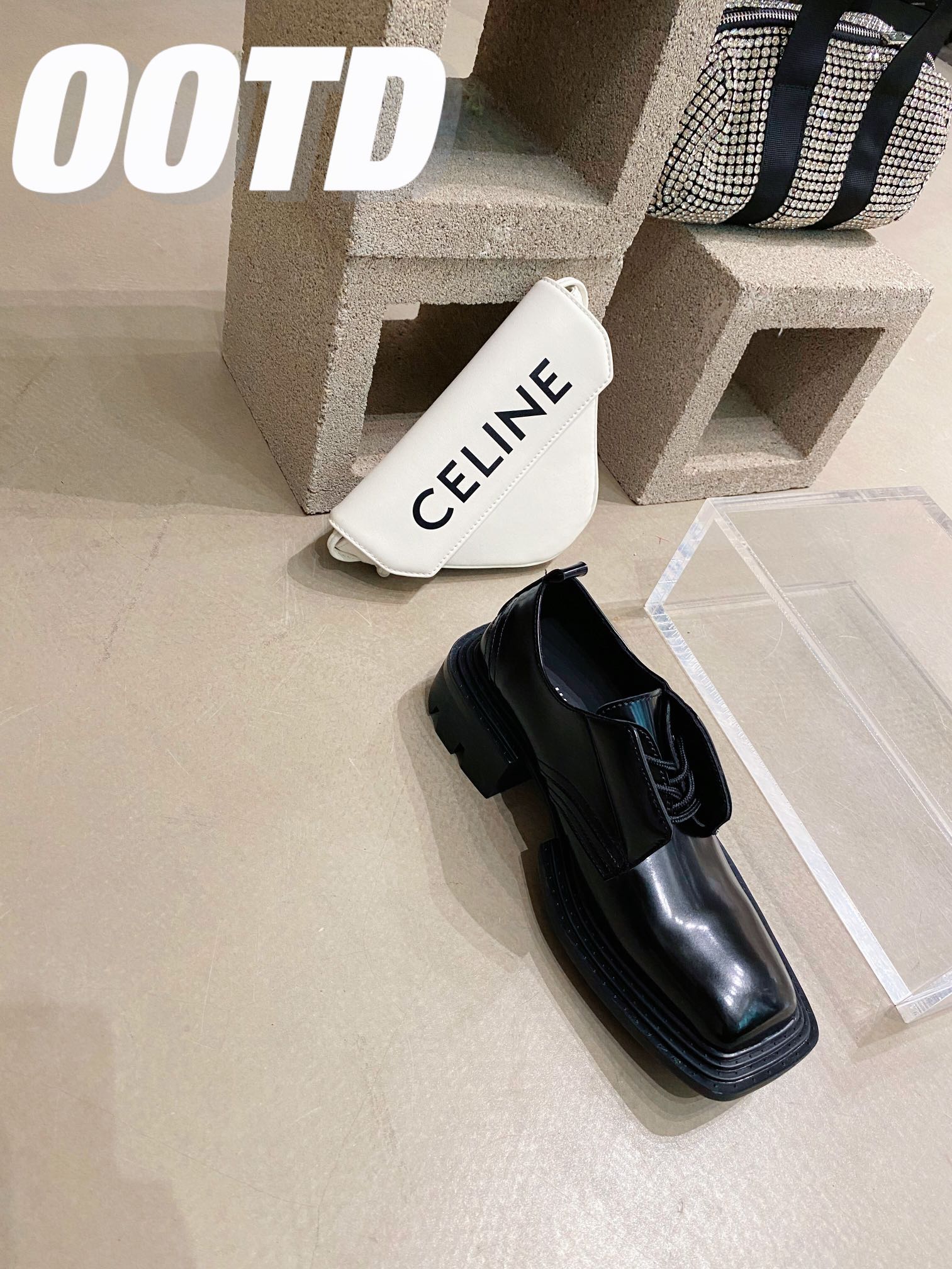 Untitlab 𝟐𝟎𝟐𝟏/𝐒𝐒 𝐧𝐞𝐰 Niche Louboutins Customized cowhide upper Sheepskin lining