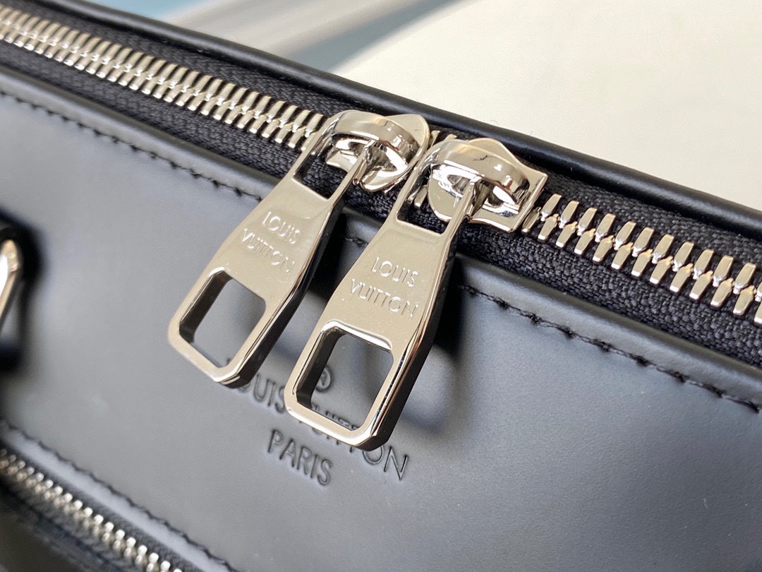 𝐋𝐎𝐔𝐈𝐒 𝐕𝐔𝐈𝐓𝐓𝐎𝐍  N48260 Porte-Documents Jour