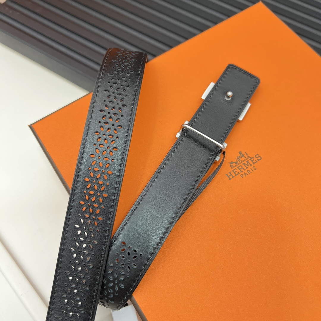 Hermes Reversible Belt in Swift and Epsom Calfskin