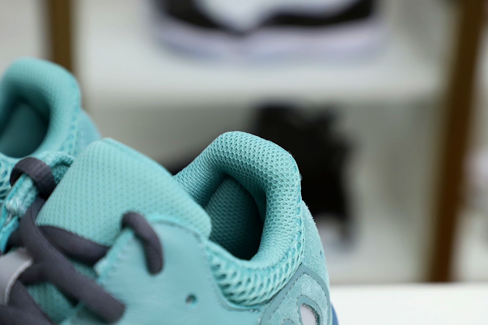 Yeezy boost 700 Faded