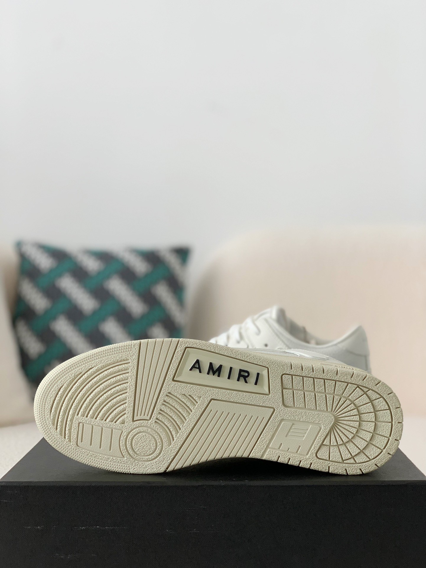 Amiri Bone Sneakers