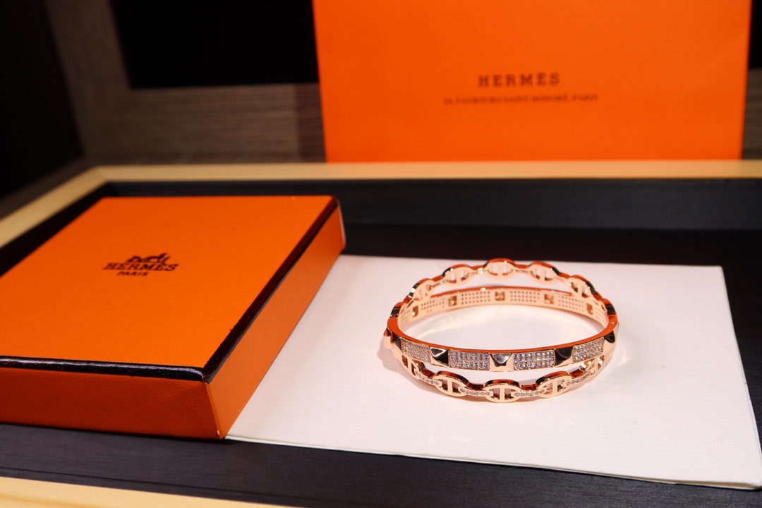 Hermes bracelet