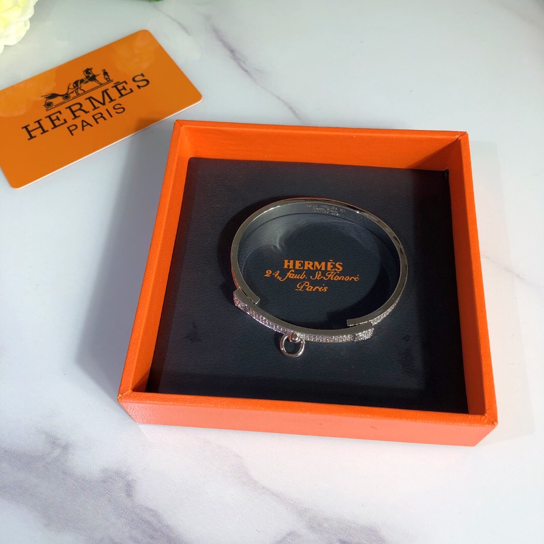 Hermes bracelet