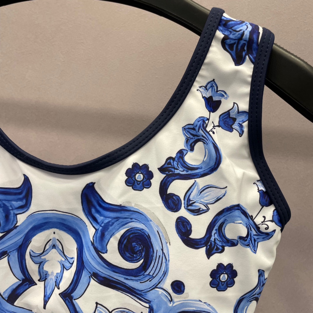 DG new print one-piece swimsuit