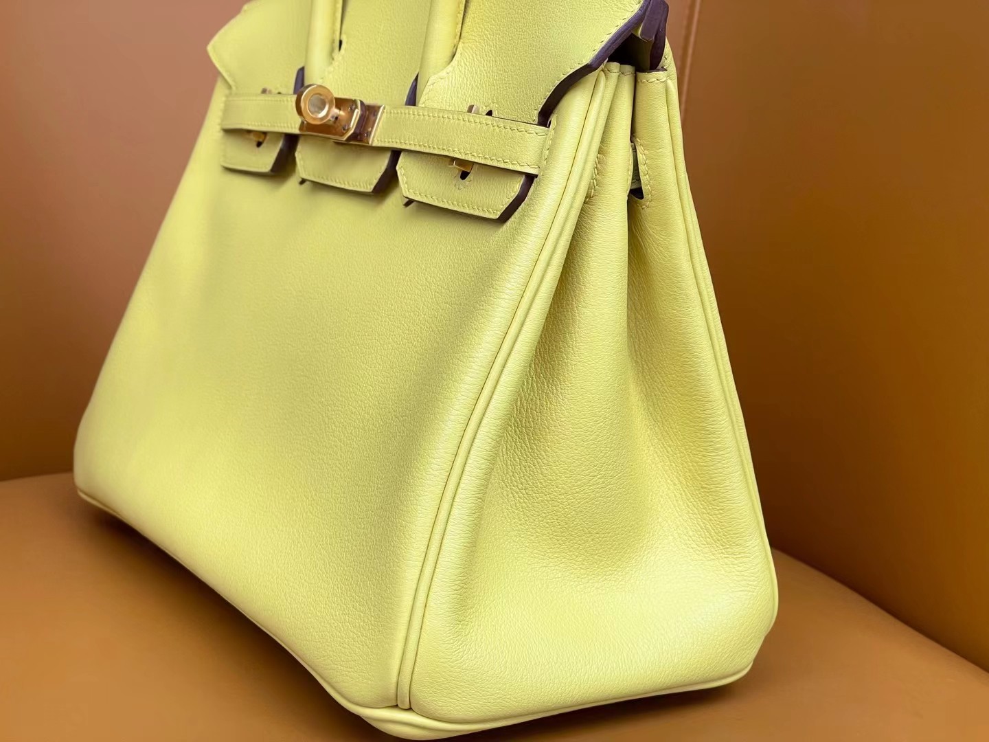 Birkin 25/30 Small chicken yellow swift skin gold buckle