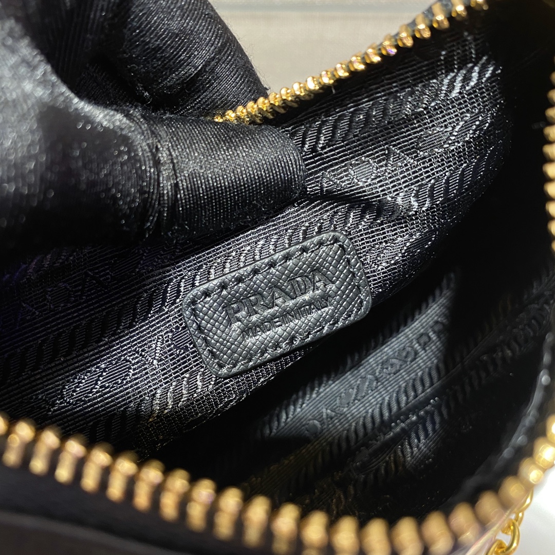 𝐏𝐑𝐀𝐃𝐀 mini 3 in 1 1BH174