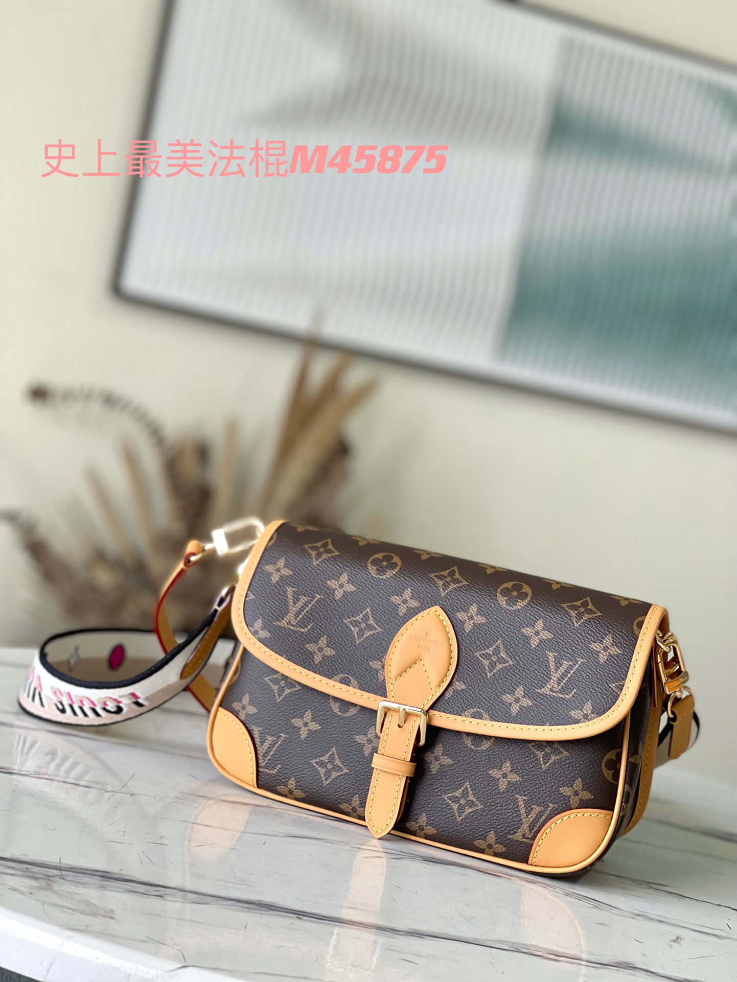 𝐋𝐎𝐔𝐈𝐒 𝐕𝐔𝐈𝐓𝐓𝐎𝐍 M45985