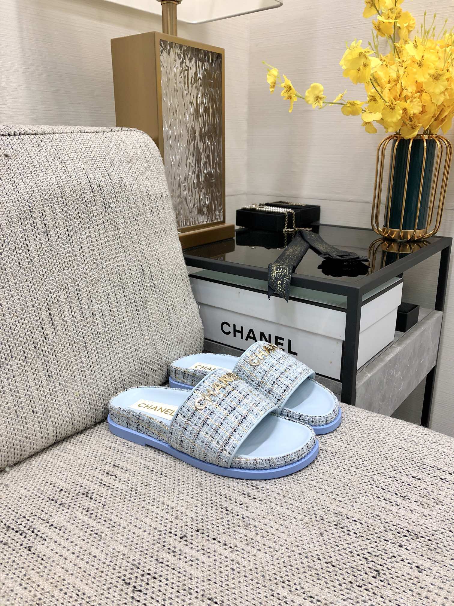 CHANEL 2022 early spring latest honey slippers fashion versatile series imported sheepskin cushioned feet