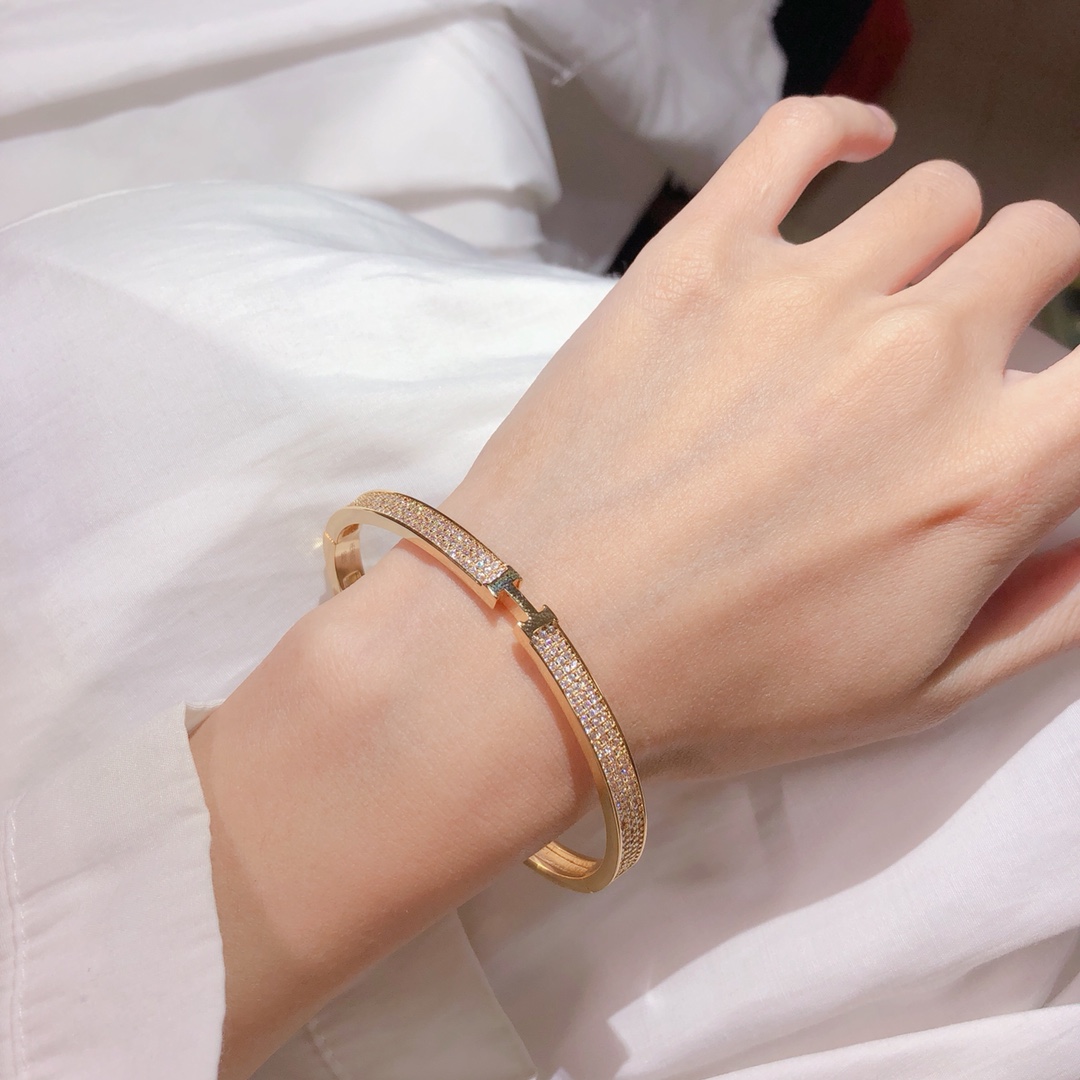 Hermes bracelet