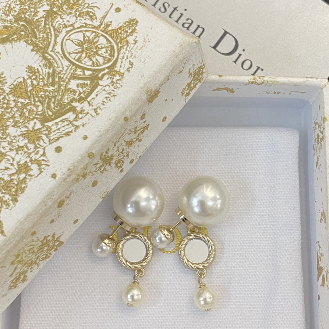 Dior stud earrings