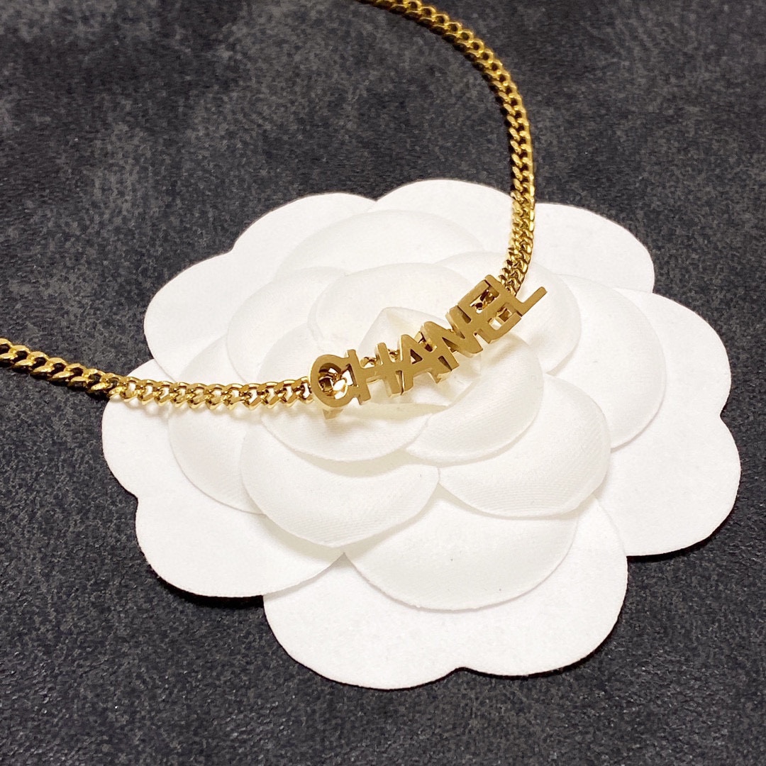 CHANEL🇫🇷Xiaoxiang letter latest double C necklace